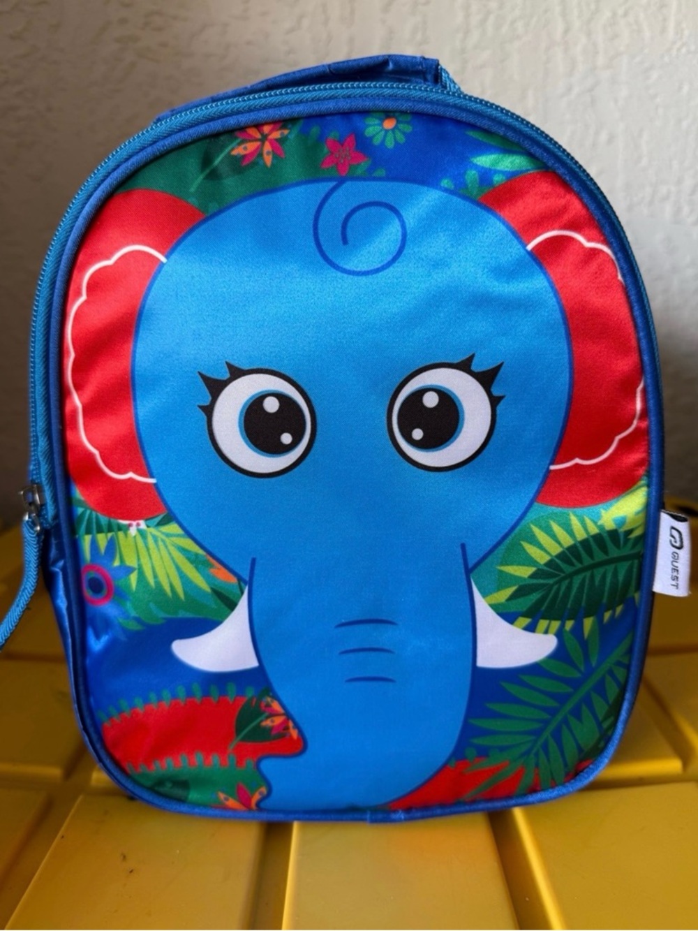 Quest boys girls Blue Elephant lunchbox with Red Ear Accents